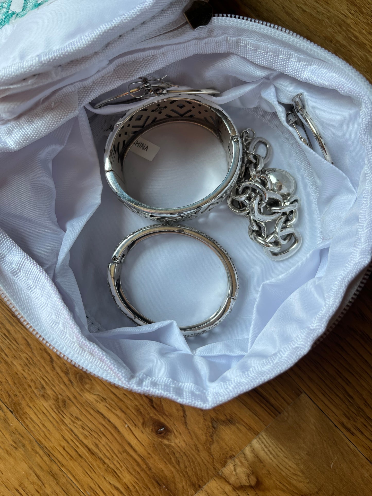 Seersucker Round Jewelry Bag